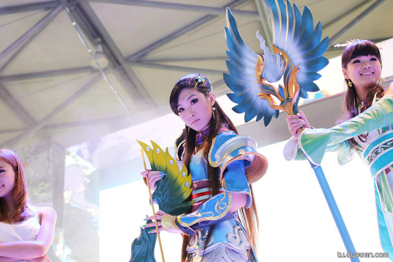 周末福利!ChinaJoy 2012 各种 CosPlay 妹纸送上