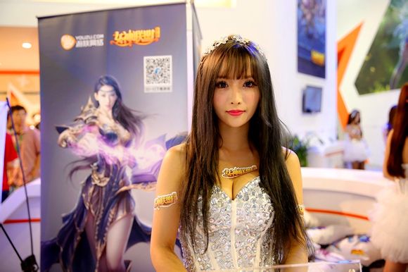 2014Chinajoy: 盘点游族的大胸妹子