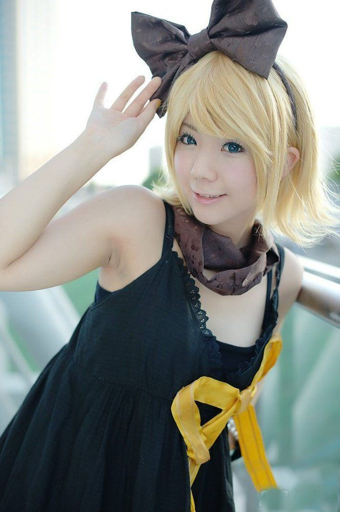 超萌甜系妹子Cosplay《初音》系列鏡音鈴